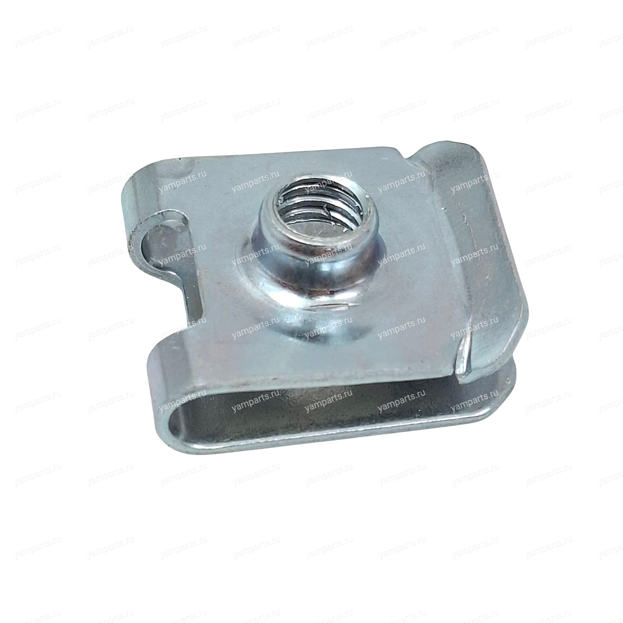 Гайка-скоба